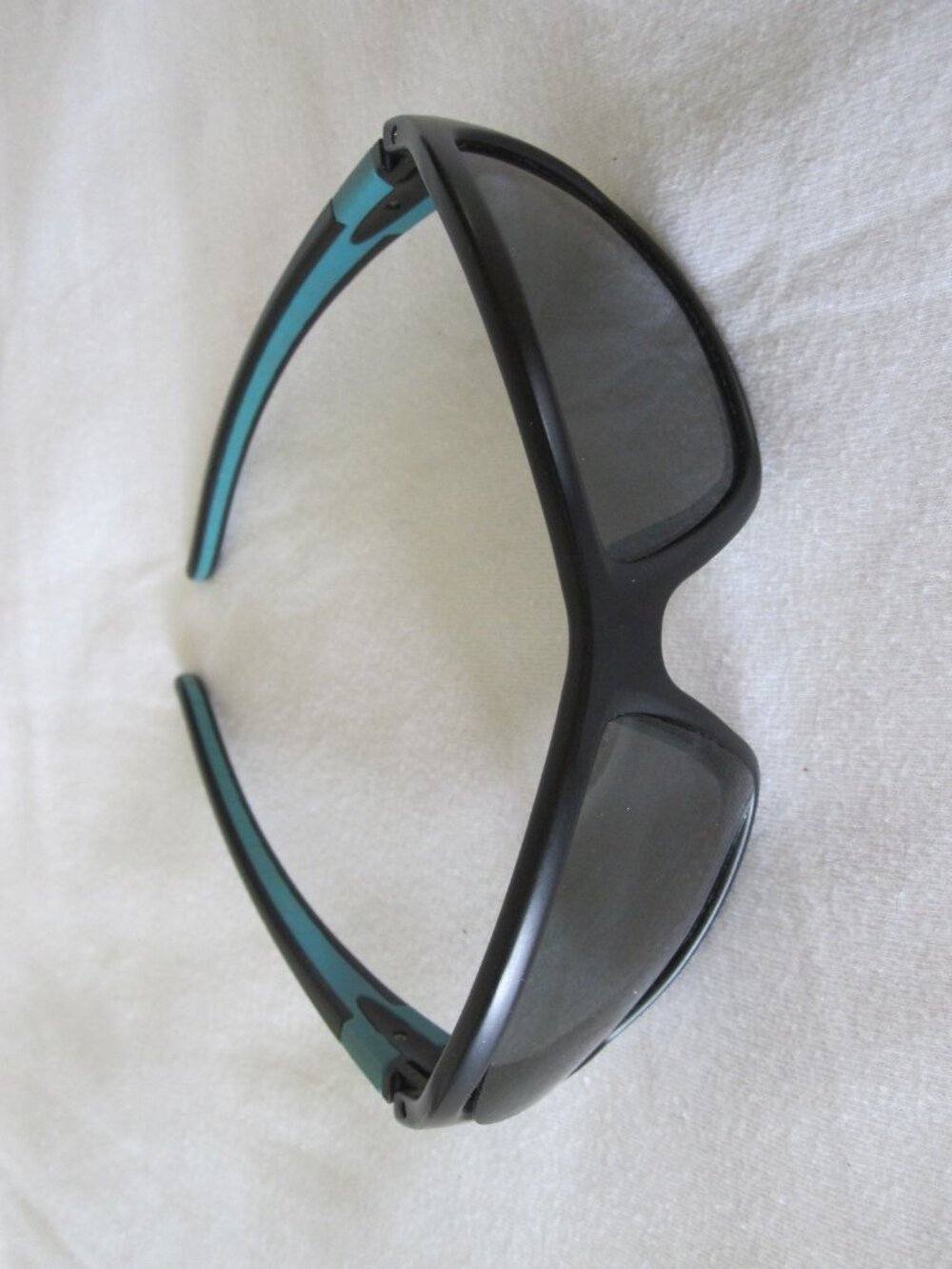 Piranha Sunglasses, Polarized, Turquoise /  Black